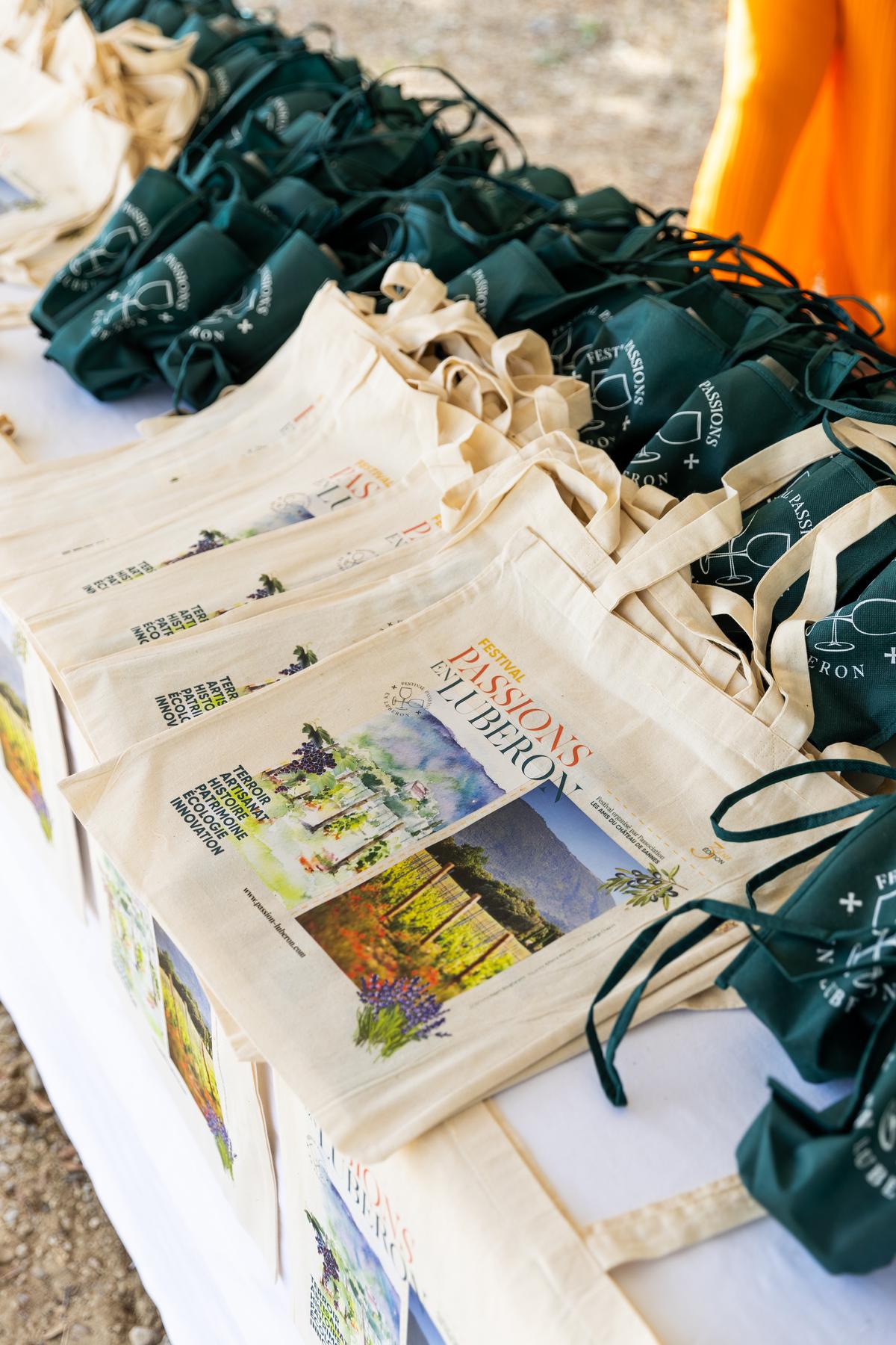Tote bags du festival Passions en Luberon